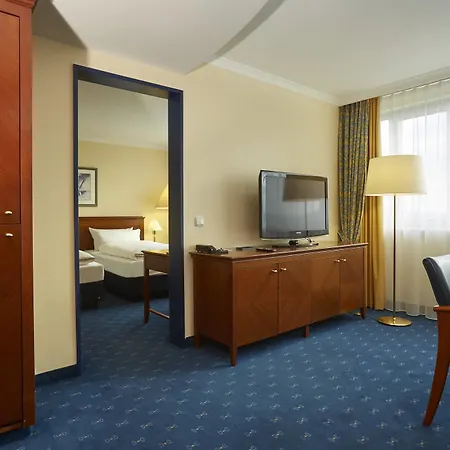 H4 Hotel