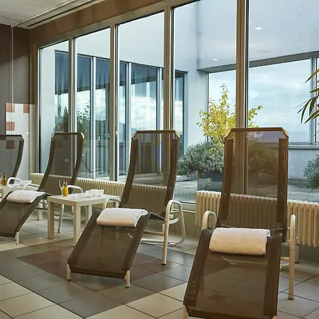 Hotel H4