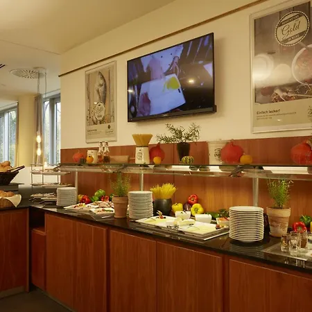 H4 Hotel
